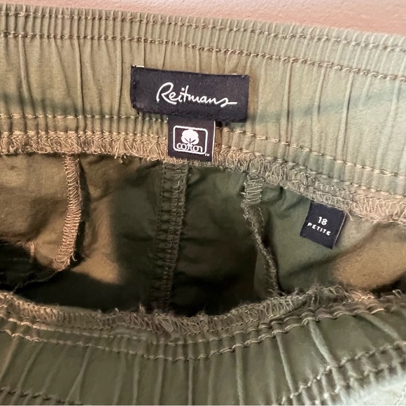 Size 18 Petite Cropped Pant - Picture 3 of 4